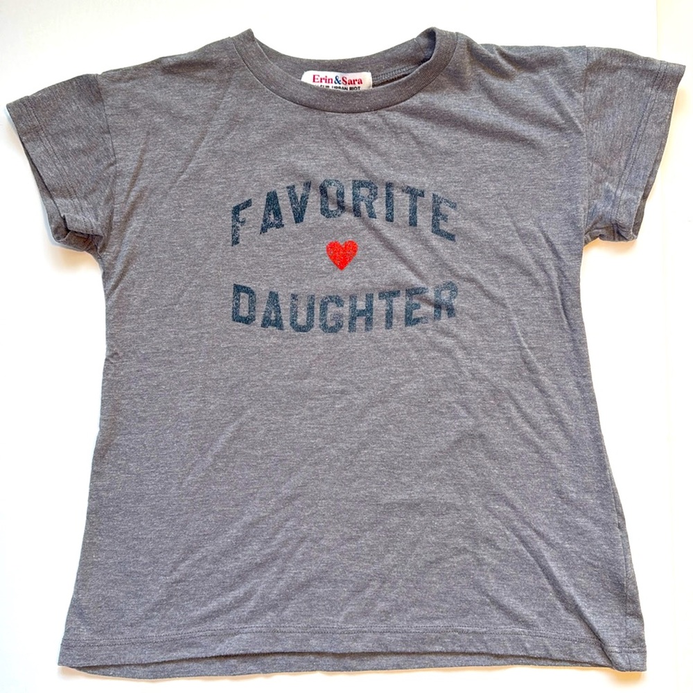 Erin & Sara Favoritee Daughter tee shirt. Size S.